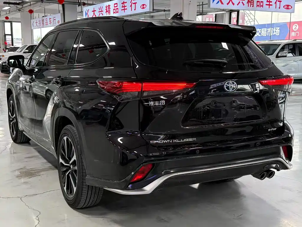 Crown Lufang 2022 2.5L HEV four-wheel drive luxury version купить на сайте DeffCars