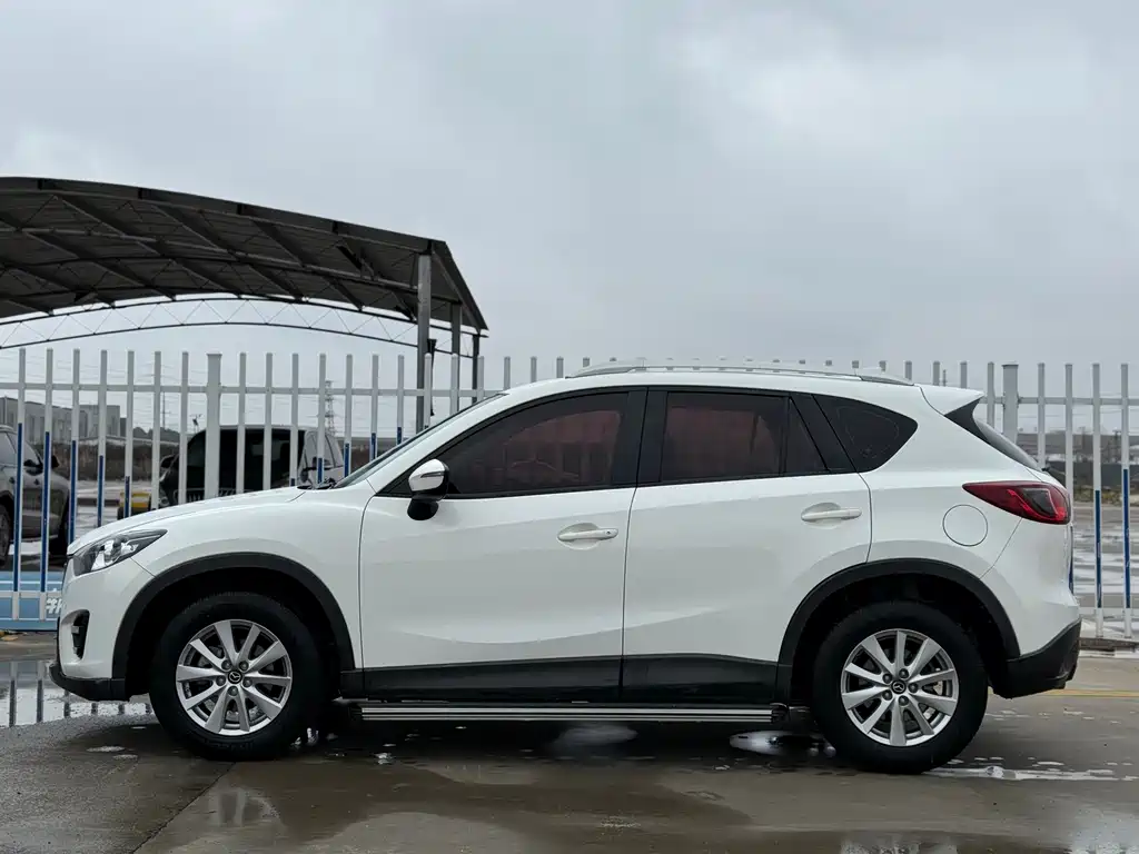Mazda CX-5 2015 2.0L automatic two-wheel drive urban model купить на сайте DeffCars