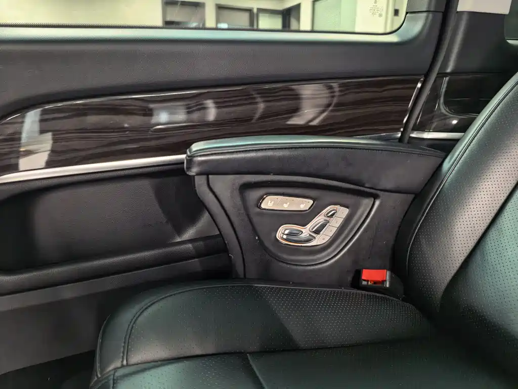 Mercedes-Benz V-Class 2018 V 260 Pilot Edition National V купить на сайте DeffCars