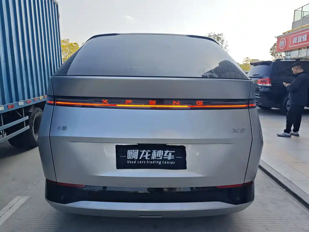 Xpeng X9 2024 Model 610 Long Battery Life Pro купить на сайте DeffCars
