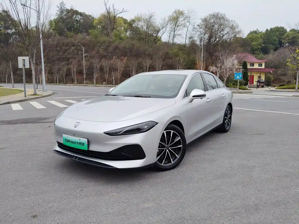 Roewe D7 2025 DMH 125km World Champion Excellence Edition купить на сайте DeffCars