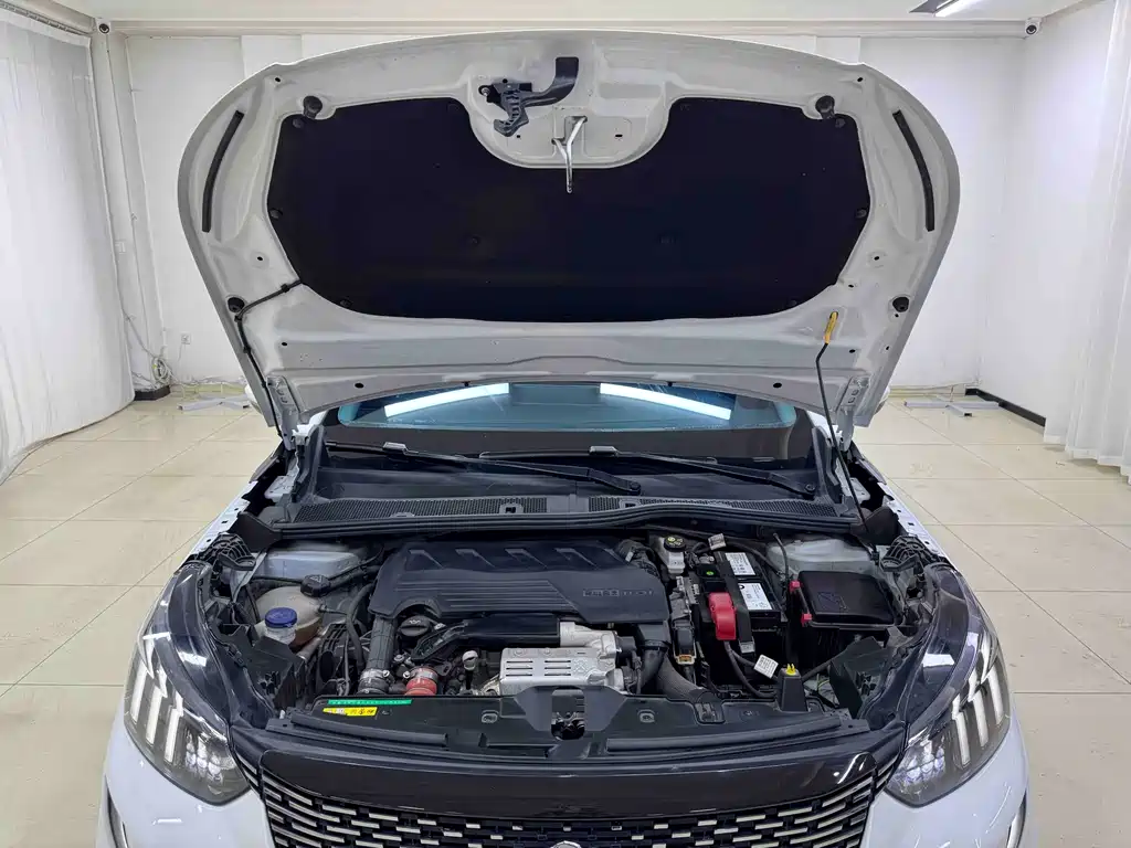 Peugeot 2008 2022 230THP THE ONE купить на сайте DeffCars