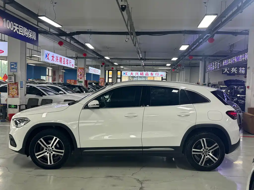 Mercedes-Benz GLA 2020 GLA 180 купить на сайте DeffCars