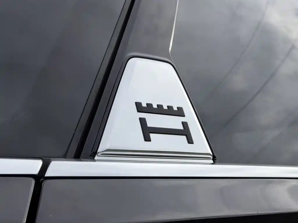 Audi A8 2022 A8L Horch Founder’s Edition Classic купить на сайте DeffCars