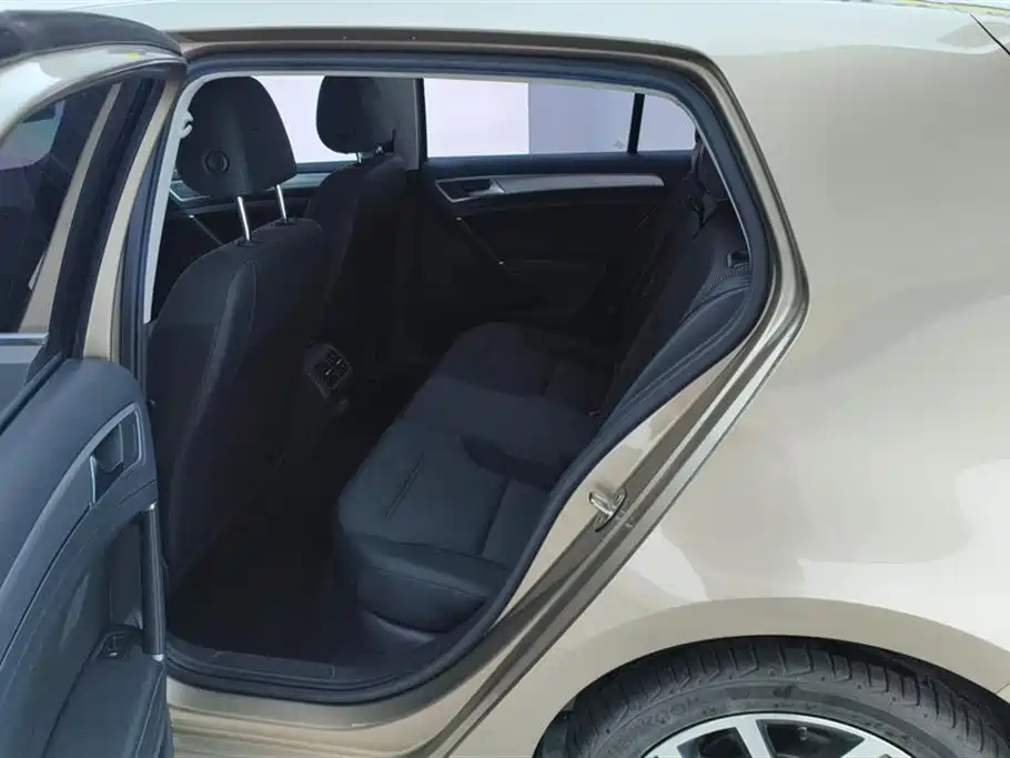 Golf 2020 Beloved Edition 280TSI DSG Comfort Type купить на сайте DeffCars