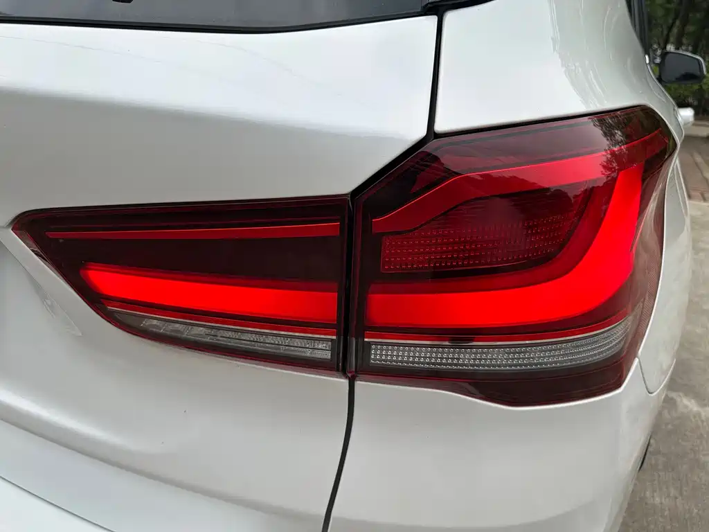 BMW X1 2021 sDrive20Li Fashion Model купить на сайте DeffCars