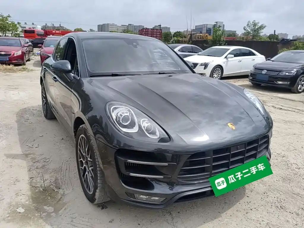 Macan 2017 Macan Turbo 3.6T купить на сайте DeffCars