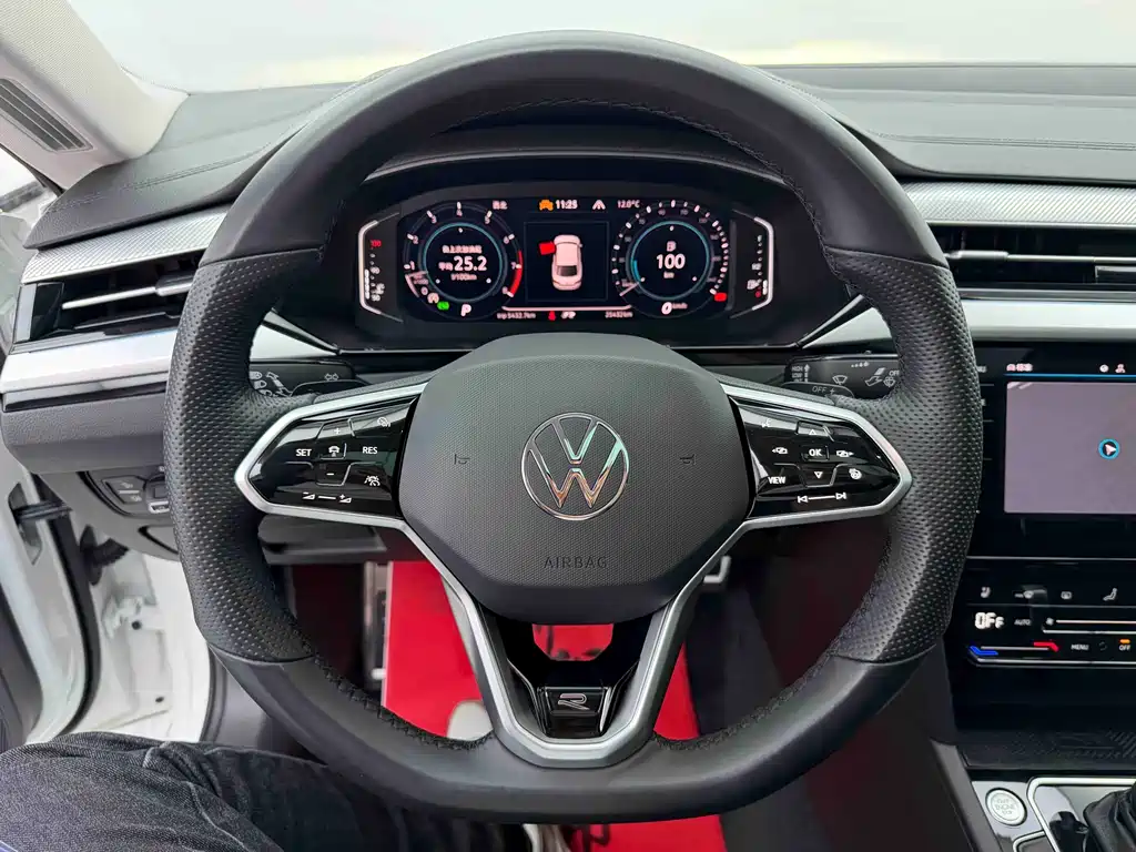 FAW-Volkswagen CC 2024 380TSI eye-catching version купить на сайте DeffCars