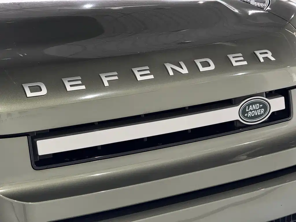 Land Rover Defender 2023 130 3.0T P400 HSE купить на сайте DeffCars