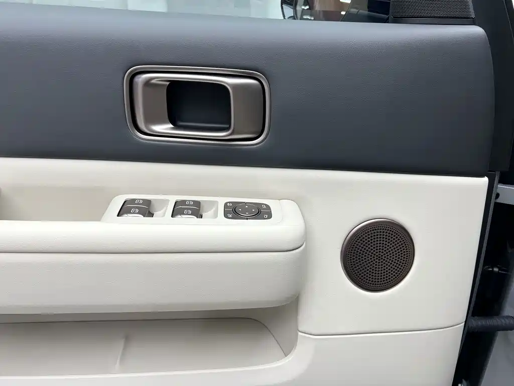 Ideal MEGA 2025 Home Family Special Edition купить на сайте DeffCars