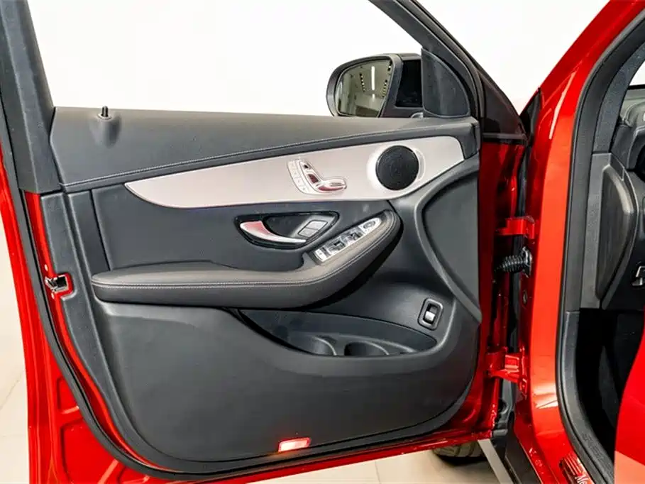 Mercedes-Benz GLC Coupe 2020 GLC 260 4MATIC Coupe SUV купить на сайте DeffCars