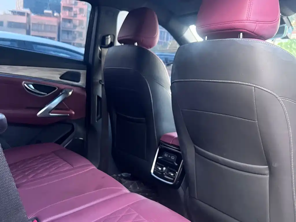 Jietu X70 PLUS 2024 Champion Edition 1.5T DCT Champion MAX 5-seater купить на сайте DeffCars