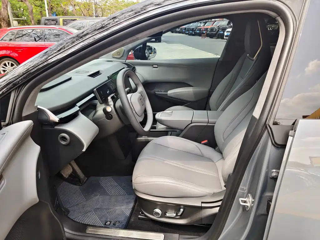 Jikrypton X 2025 five-seater rear-wheel drive version купить на сайте DeffCars