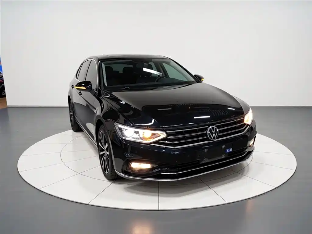 Magotan 2020 330TSI DSG leading model купить на сайте DeffCars