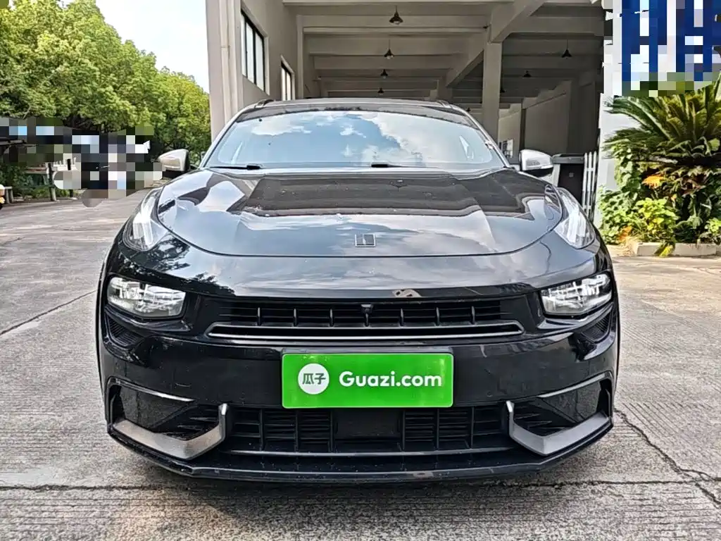 Lynk & Co 02 Hatchback 2021 2.0TD Halo купить на сайте DeffCars