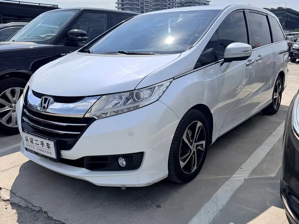 Odyssey 2015 Modified 2.4L Deluxe Edition купить на сайте DeffCars