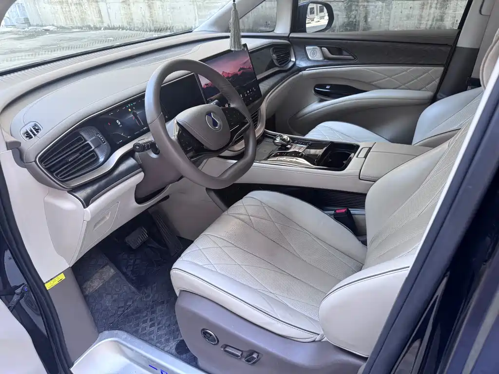 Denza D9 2022 DM-i 1040 Premium Type купить на сайте DeffCars