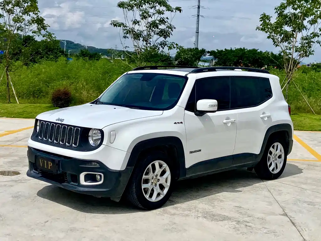 Renegade 2016 1.4T Automatic Power Edition купить на сайте DeffCars