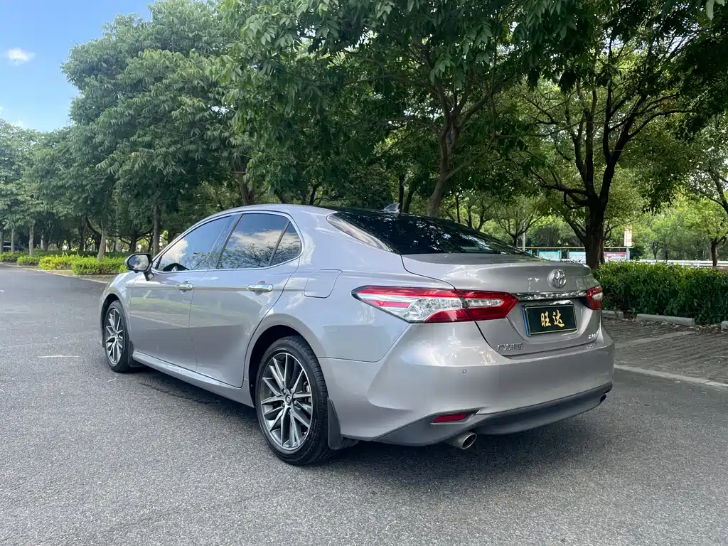 Camry 2021 2.5G Deluxe Edition купить на сайте DeffCars