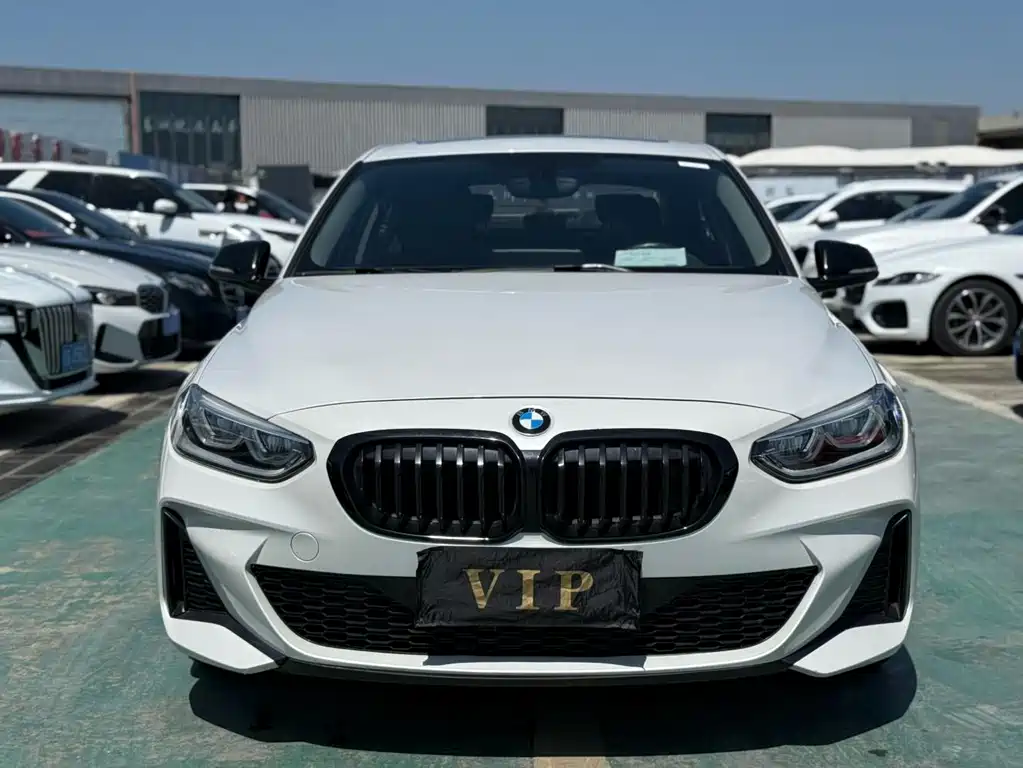 BMW 1 Series 2023 120i M Sports Light Edition купить на сайте DeffCars