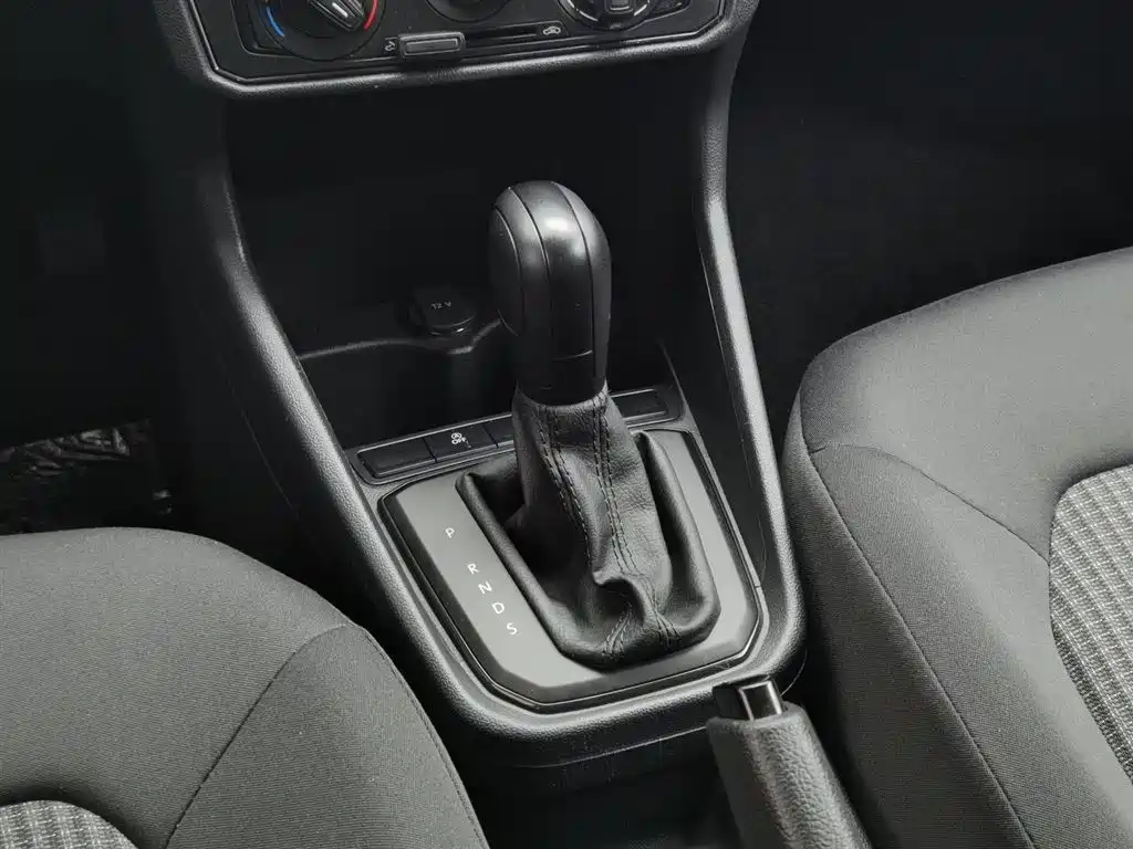 Santana 2021 1.5L automatic fashion version купить на сайте DeffCars