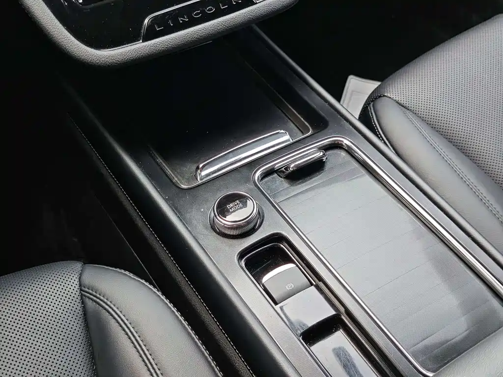 Adventurer 2022 2.0T two-wheel drive exclusive edition купить на сайте DeffCars