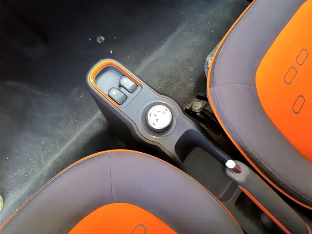 Baojun E100 2019 250KM Smart Travel Edition купить на сайте DeffCars