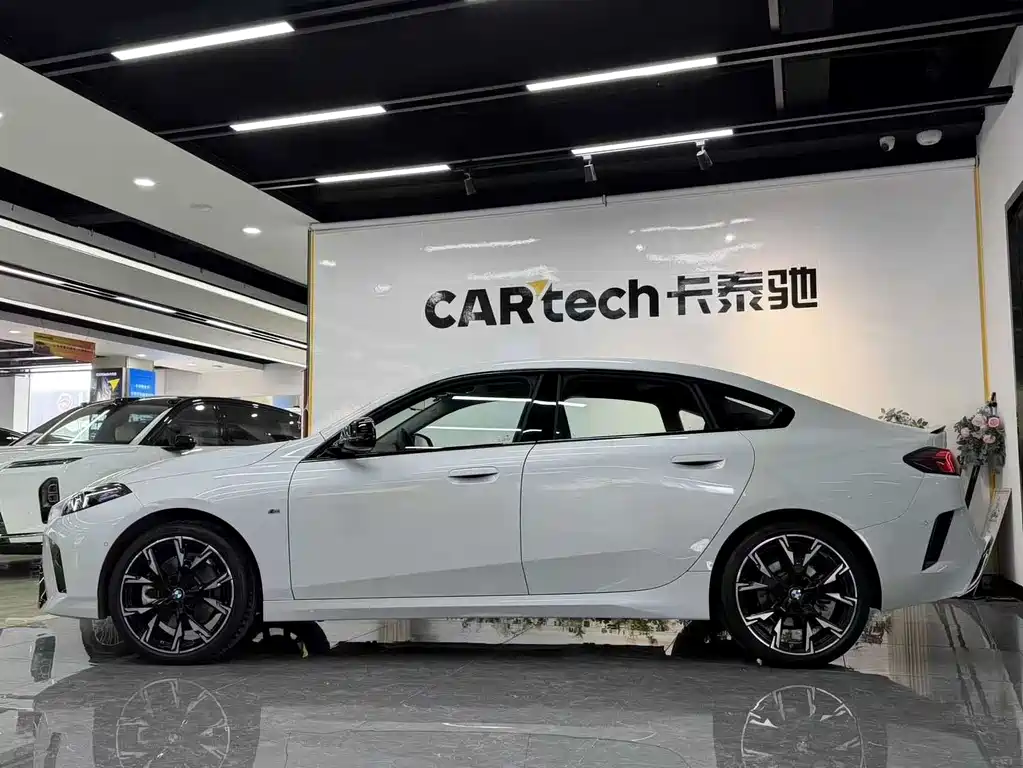 BMW 2 Series 2025 225L M Sports Night Package купить на сайте DeffCars