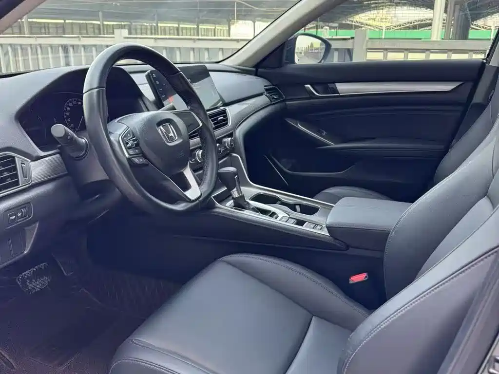 Accord 2022 260TURBO Deluxe Edition купить на сайте DeffCars