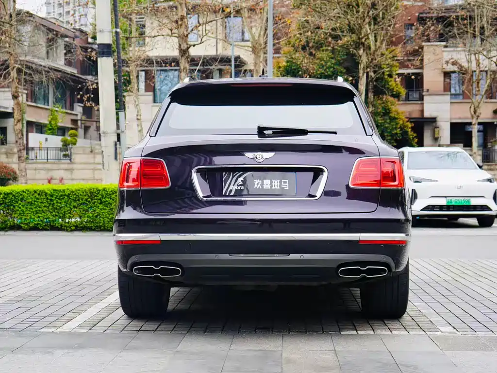 Bentayga 2018 4.0T V8 купить на сайте DeffCars