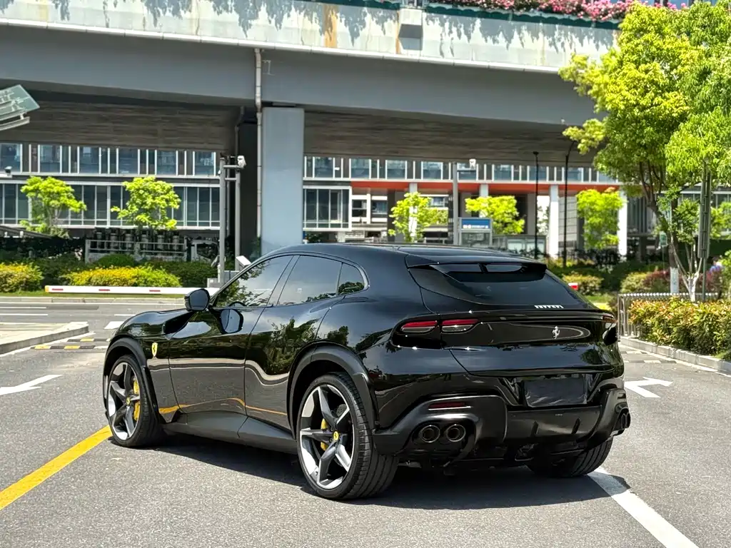 Purosangue 2023 6.5L V12 купить на сайте DeffCars