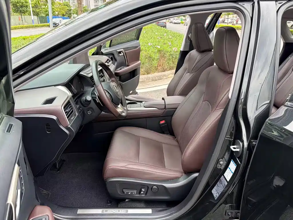 Lexus RX 2020 facelift 300 four-wheel drive elegant version купить на сайте DeffCars