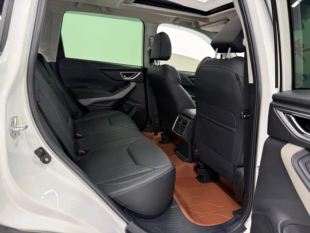 Forester 2022 2.0i AWD Deluxe Edition EyeSight купить на сайте DeffCars