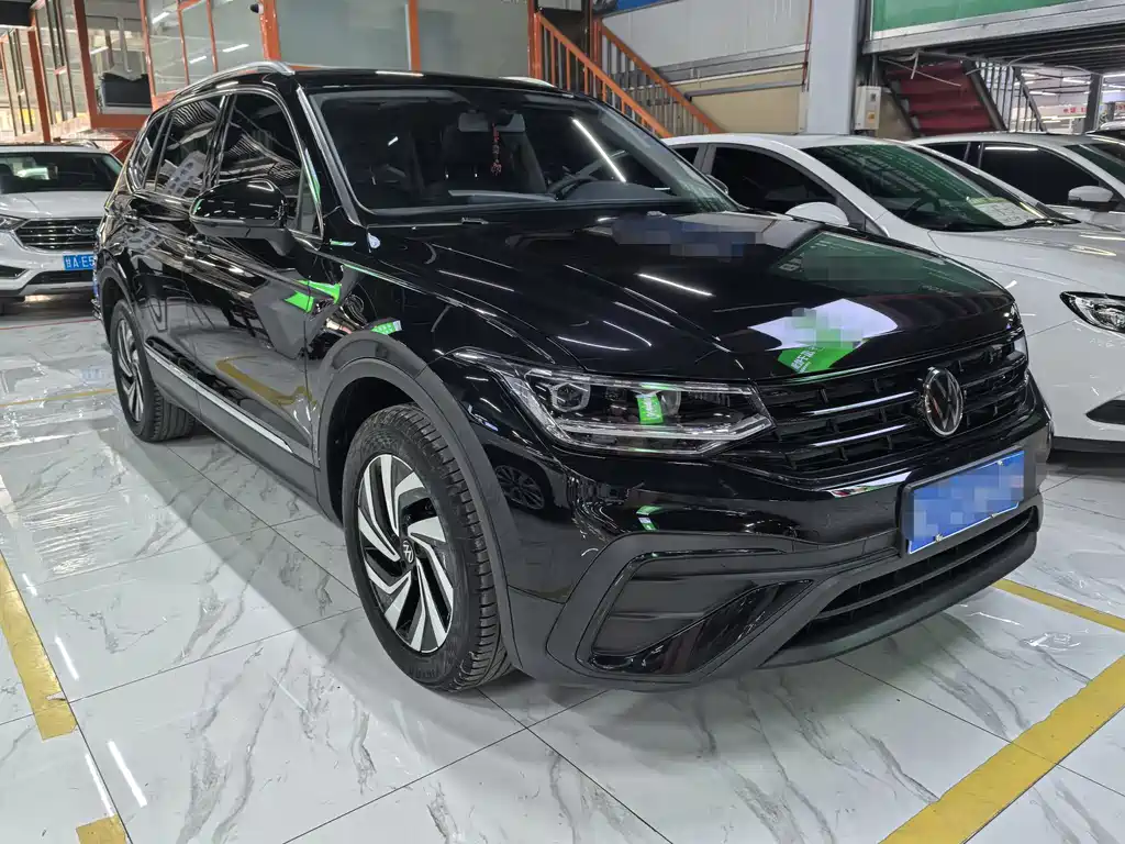 Tiguan L 2024 Outstanding Model 300TSI Automatic Two-wheel Drive Dragon Edition купить на сайте DeffCars