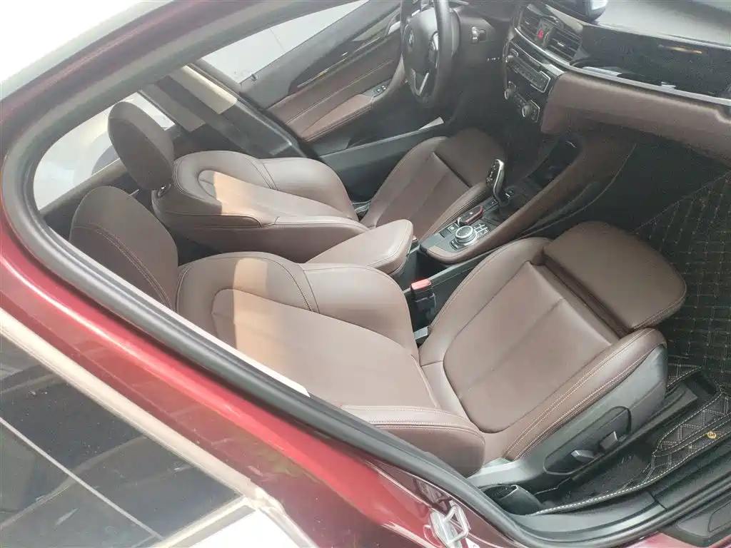 BMW X1 2020 sDrive25Li Leading Model купить на сайте DeffCars