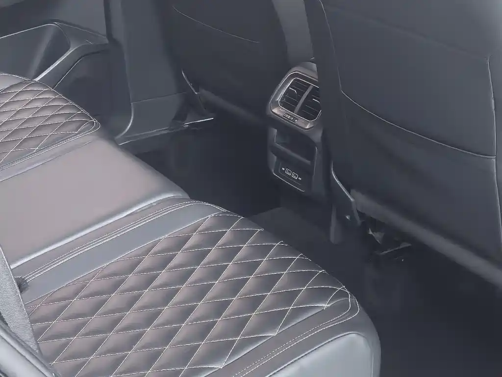 Tiguan L 2021 330TSI automatic two-wheel drive comfort version купить на сайте DeffCars