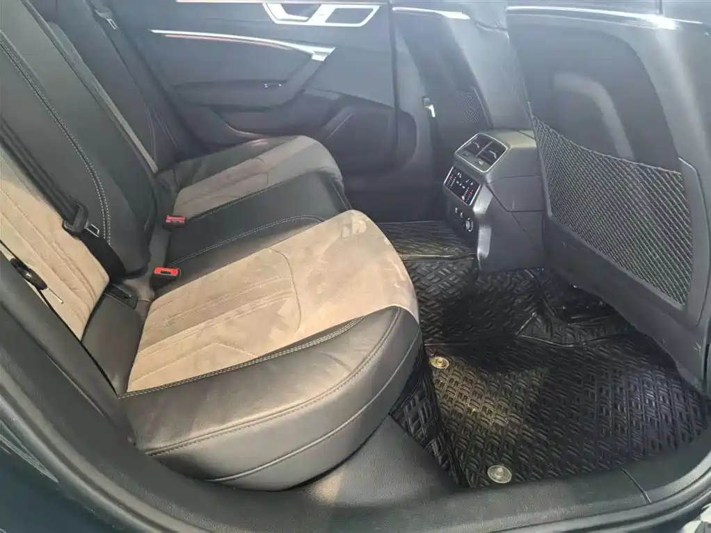 Audi A6L 2024 45 TFSI quattro premium dynamic model купить на сайте DeffCars