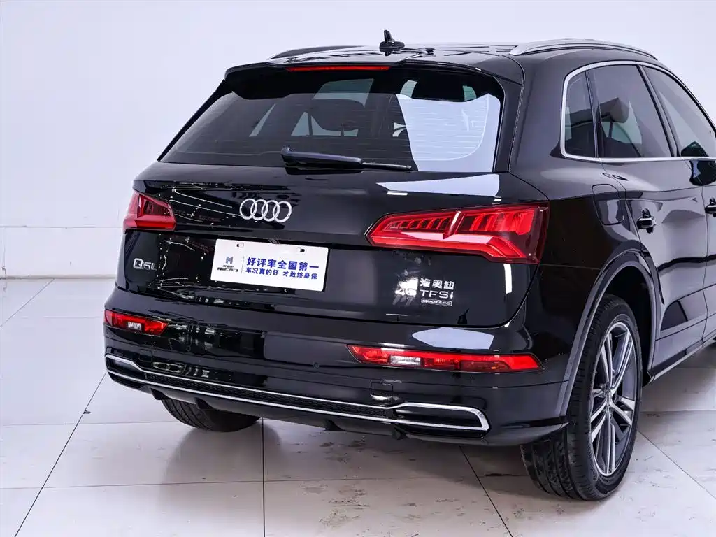 Audi Q5L 2020 40 TFSI enjoys fashionable style купить на сайте DeffCars