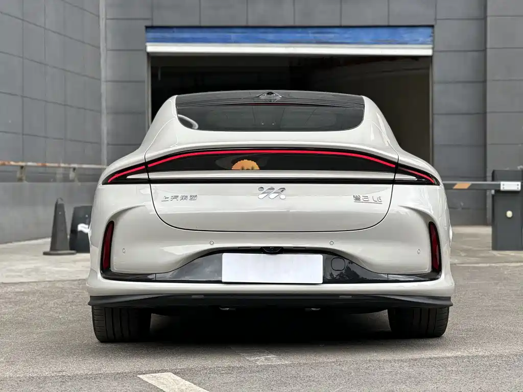 Zhiji L6 2025 Ultra купить на сайте DeffCars