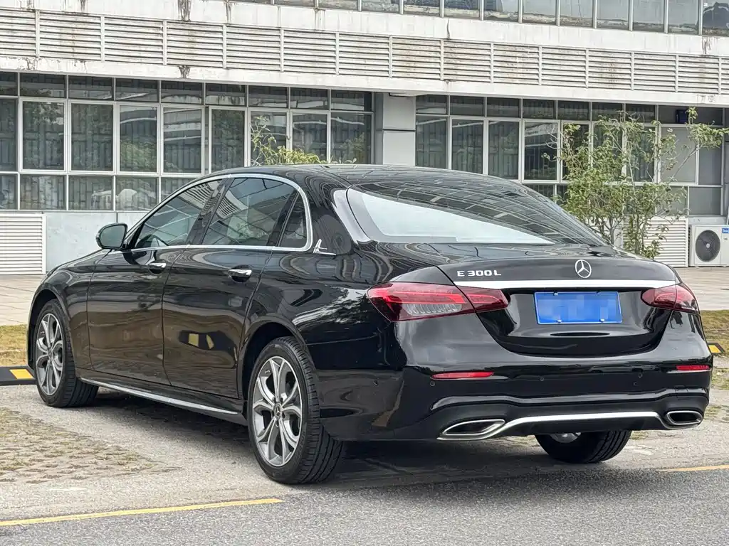 Mercedes-Benz E-Class 2022 E 300 L Sporty and Fashionable купить на сайте DeffCars