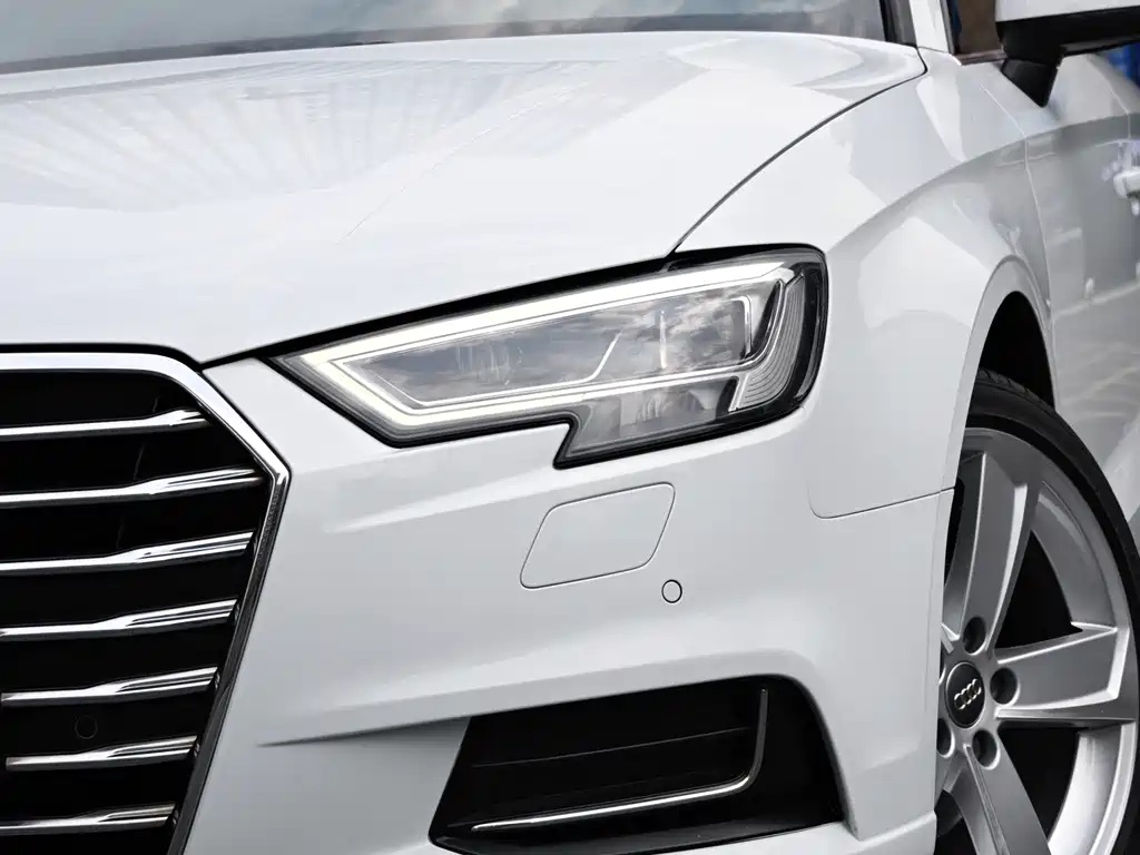 Audi A3 2019 Limousine 35 TFSI Fashion Type National VI купить на сайте DeffCars