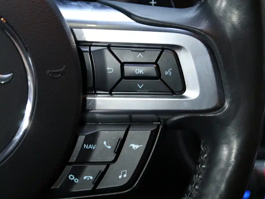 Mustang 2020 2.3L EcoBoost купить на сайте DeffCars