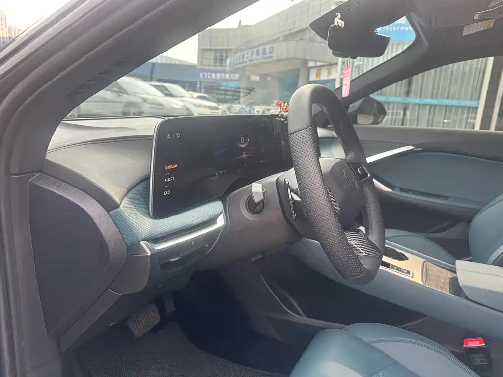 MG7 2025 1.5T 300 DCT Elegant Edition купить на сайте DeffCars