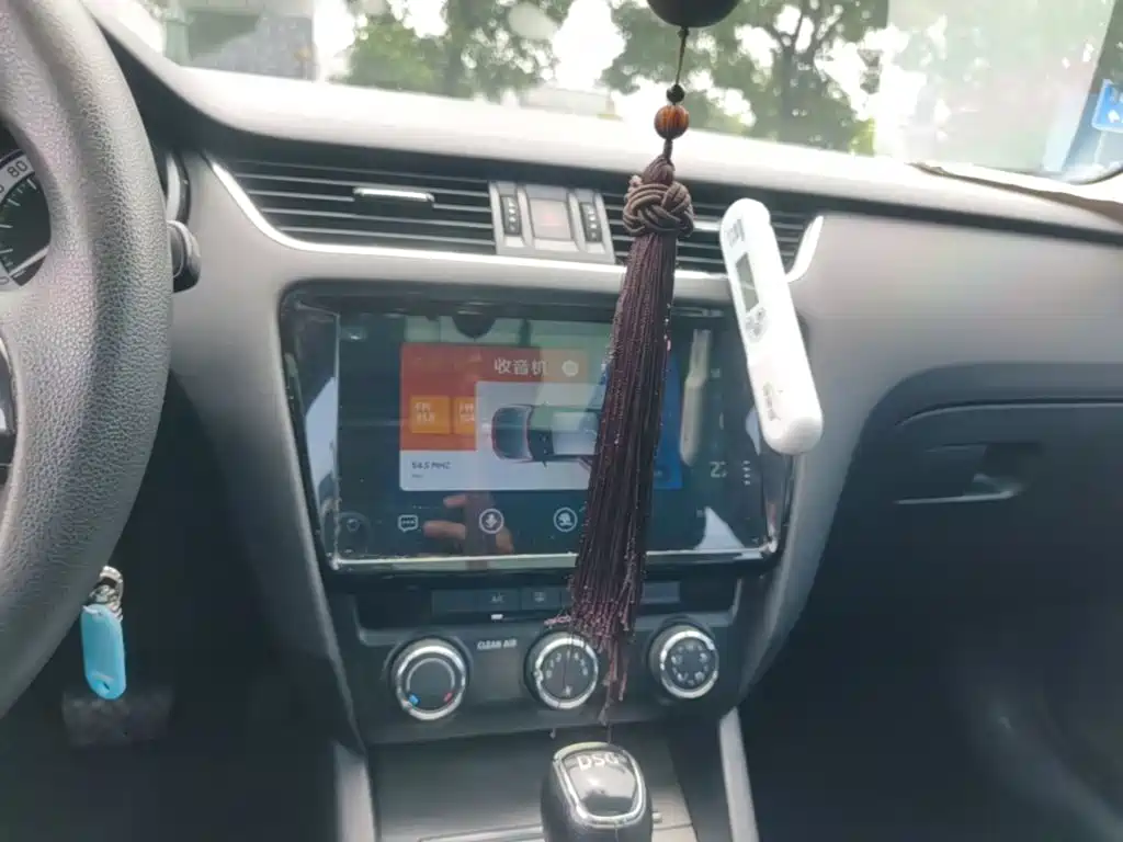Octavia 2019 TSI230 DSGSenova Zhixing Deluxe Edition China VI купить на сайте DeffCars