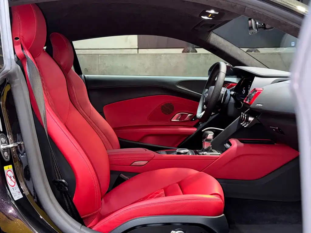 Audi R8 2022 V10 Coupe performance купить на сайте DeffCars