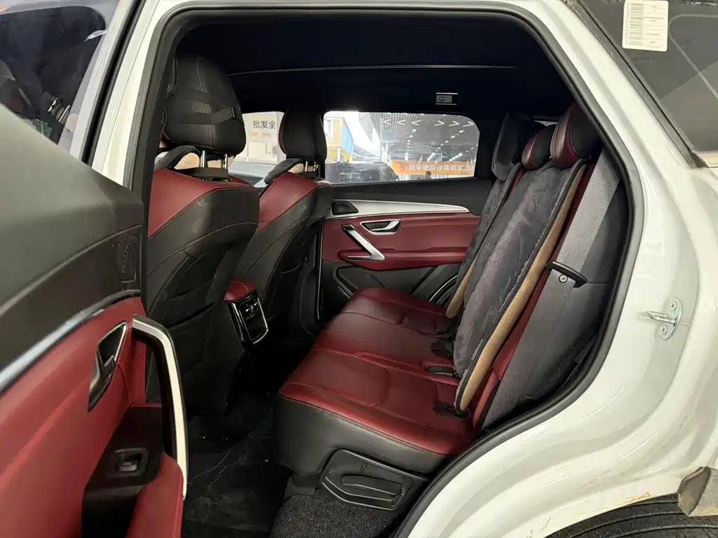 Jietu X70 PLUS 2023 model 1.5T DCT Ziqiang PRO 5 seats купить на сайте DeffCars