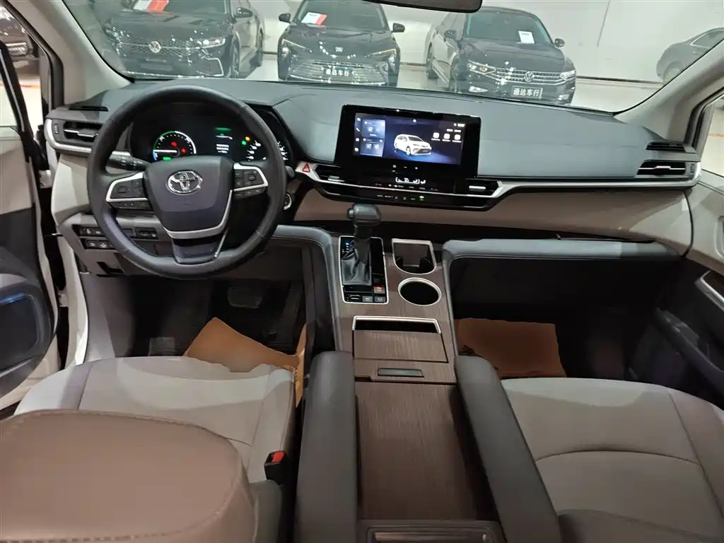 Grevia 2024 2.5L Hybrid Comfort Edition купить на сайте DeffCars