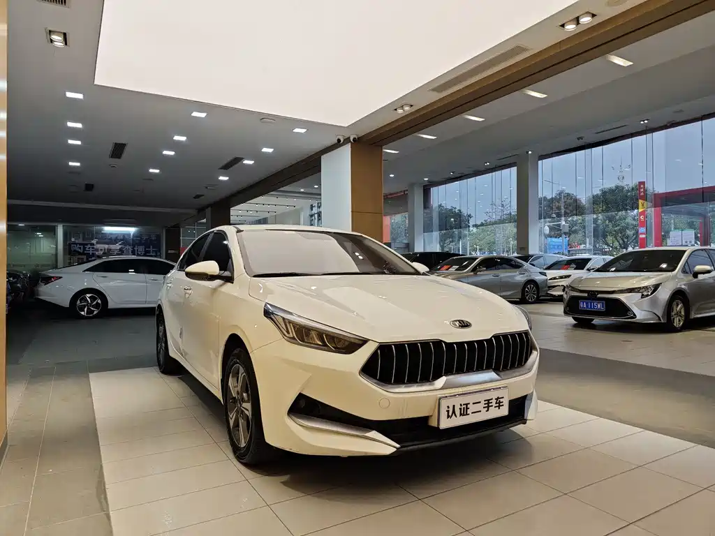 Kia K3 2019 1.5L CVT Smart Internet Edition купить на сайте DeffCars