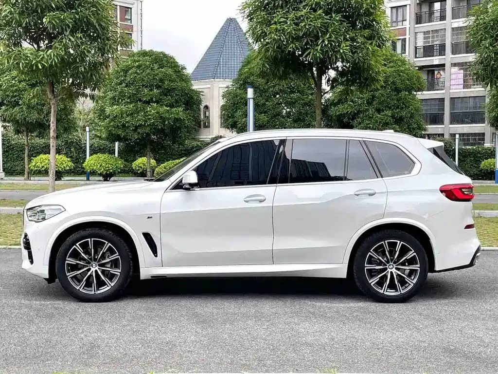 BMW X5 (импорт) 2019 xDrive40i M Sports Package купить на сайте DeffCars