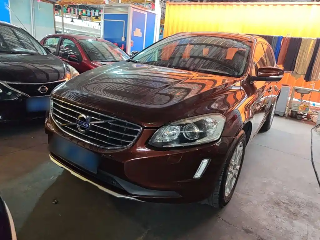 Volvo XC60 2015 T5 Smart Edition купить на сайте DeffCars